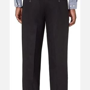 Dockers Mens Relaxed Fit Signature Khaki Lux Cotton Stretch Pleated Pant 42x32